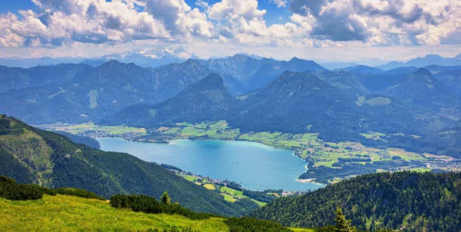 explore-wolfgangsee-lake-austria-hikes.jpg