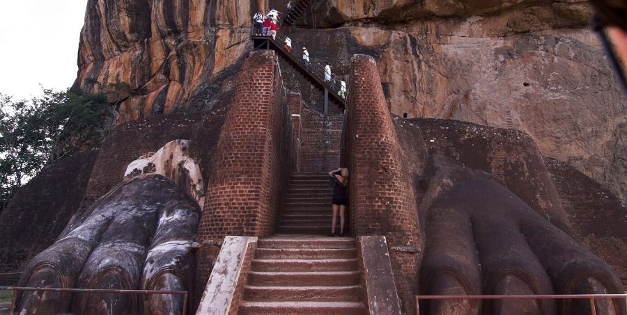 sigiriya-the-lion-s-rock-fortress.jpg