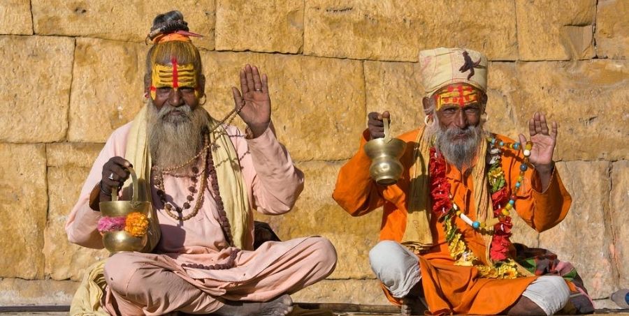 meet-the-people-of-india-holy-men.jpg