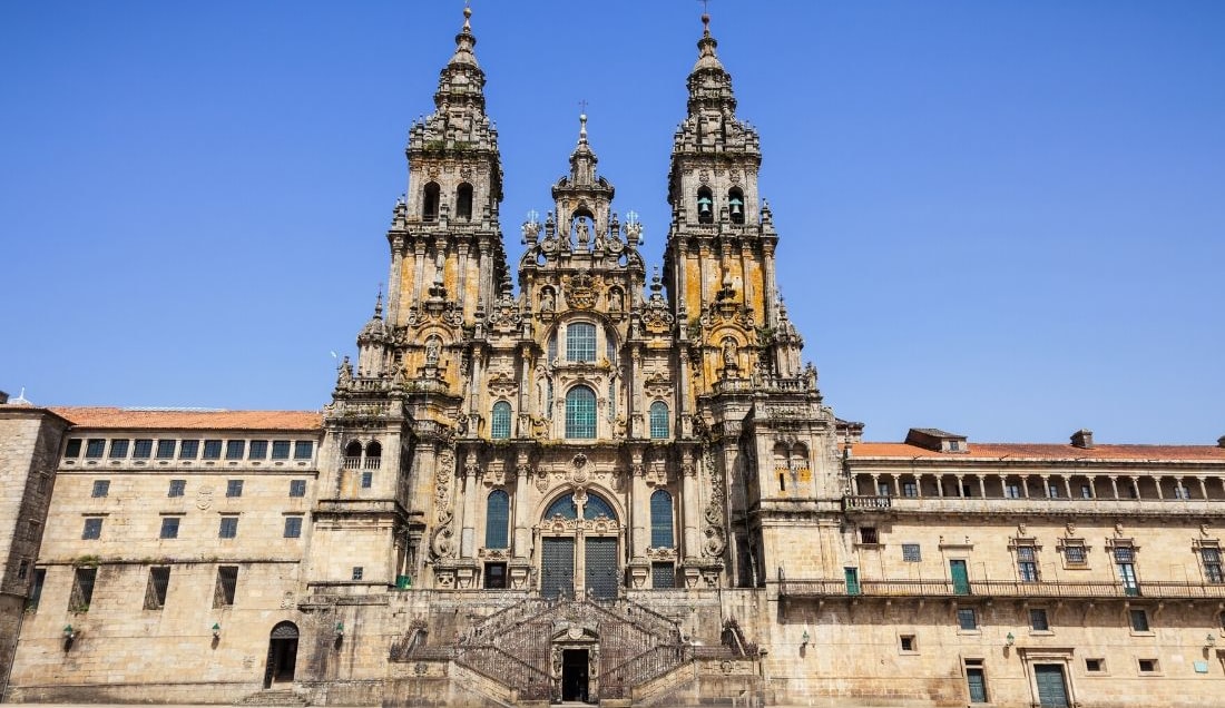 See the Cathedral Santiago De Compostela on a Guided tour