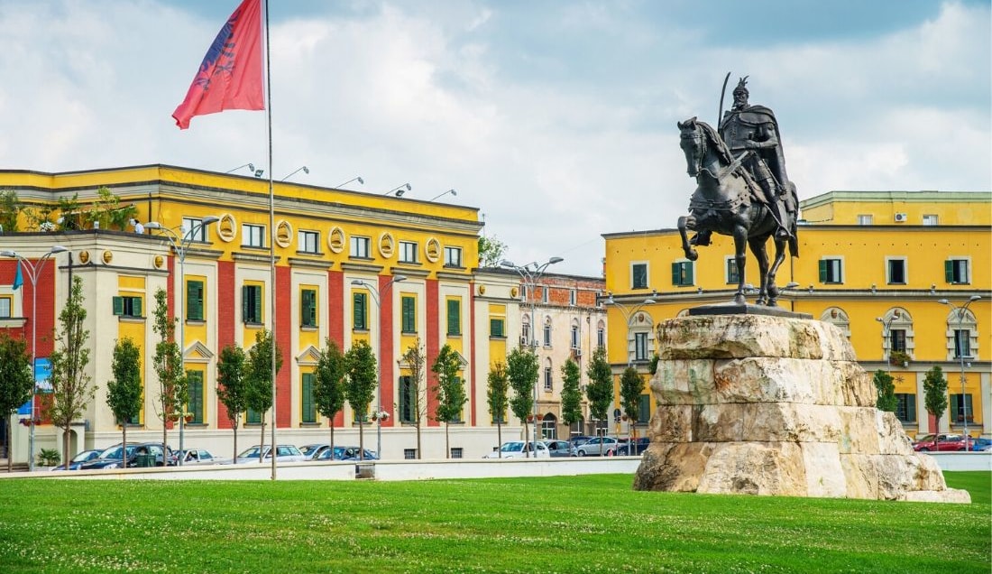 Walking Tour of the Colourful Streets of Tirana