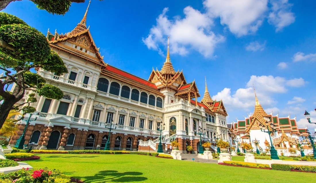 Visit the Royal Palace in Bangkok