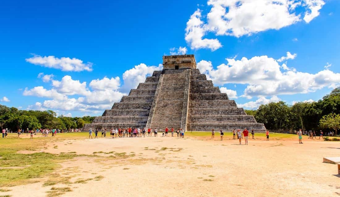Explore Chichen Itza archaeological site