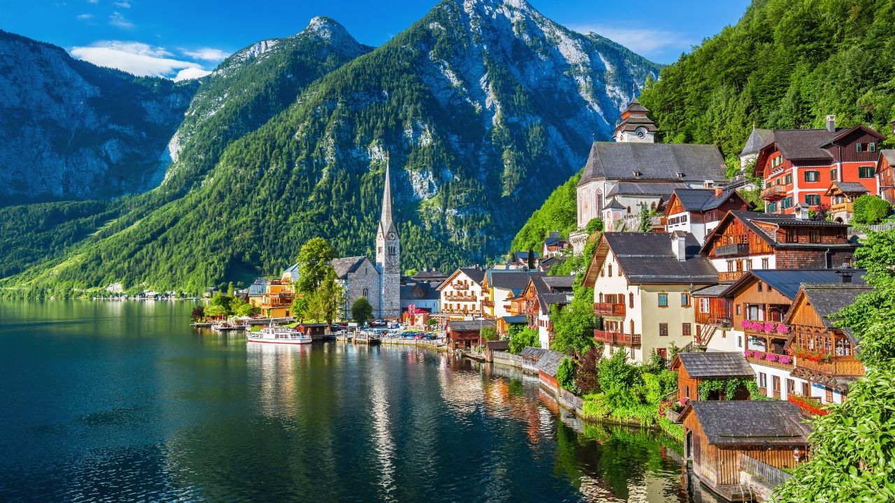Hallstatt mountain village in the Austrian Alps