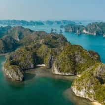 Bai Tu Long Bay