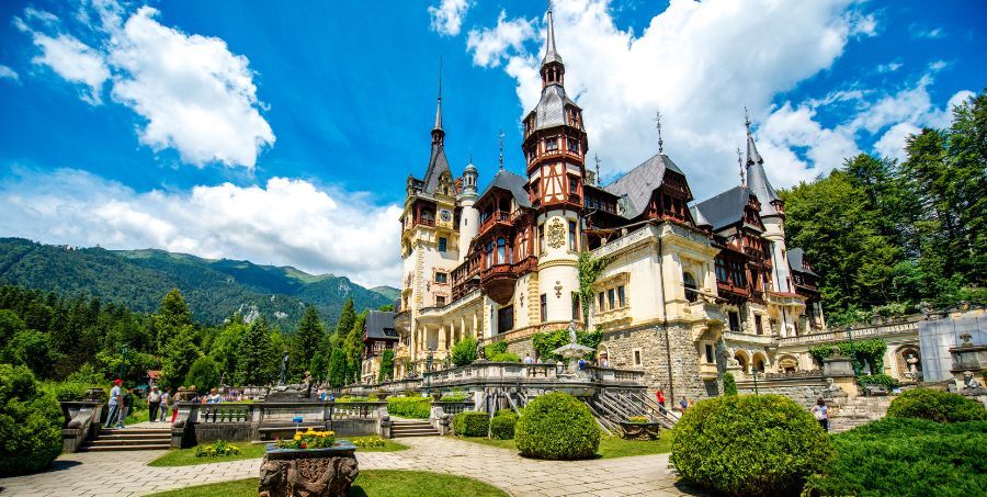 peles-castle-sinaia-romania.jpg